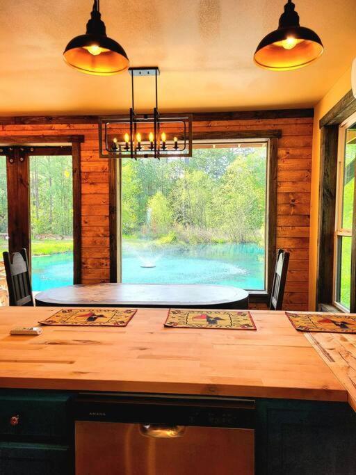 Waterfront Houston Hide Out In A Magical Forest Waller Екстер'єр фото